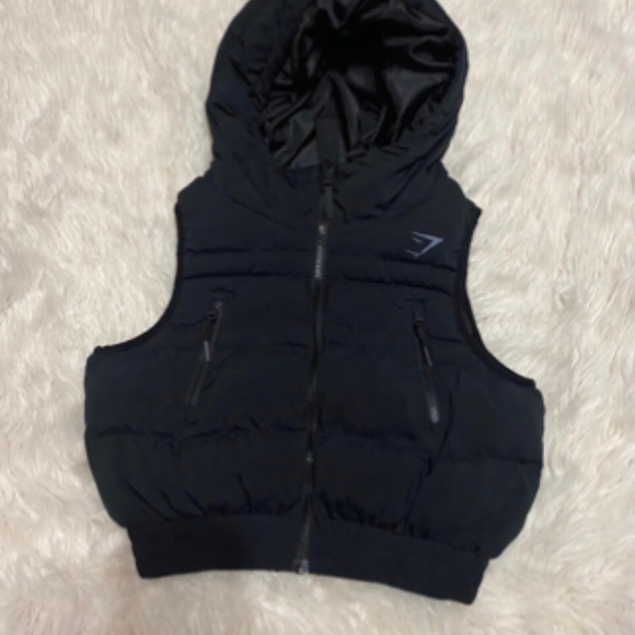 ISO... GymShark ESSENTIAL CROP GILET - Picture 3 of 4